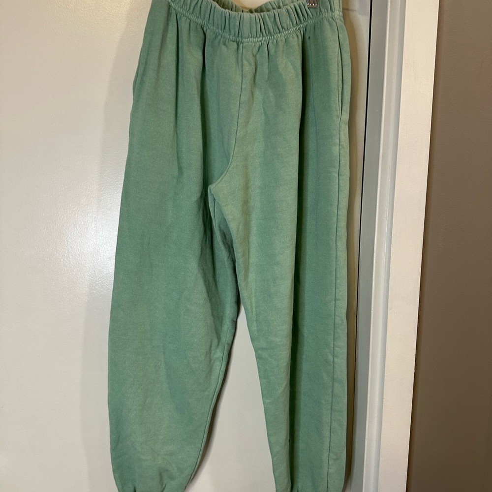 Sweat Set - Picture 4 of 4